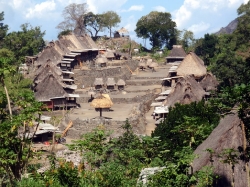 Das Dorf Bena