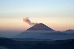 Bromo raucht