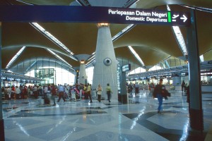 kul-klia-kuala-lumpur-airport-main-building-check-in-area_b